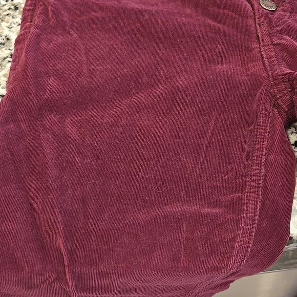 FREE PEOPLE BURGUNDY CORDUROY BUTTON FLY ANKLE/CROPPED SKINNY JEANS. SIZE 27. - Picture 6 of 7